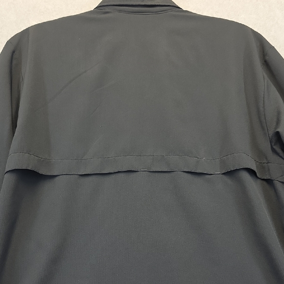 Nike Men's Black Windbreaker with White Accents - Picture 11 of 12